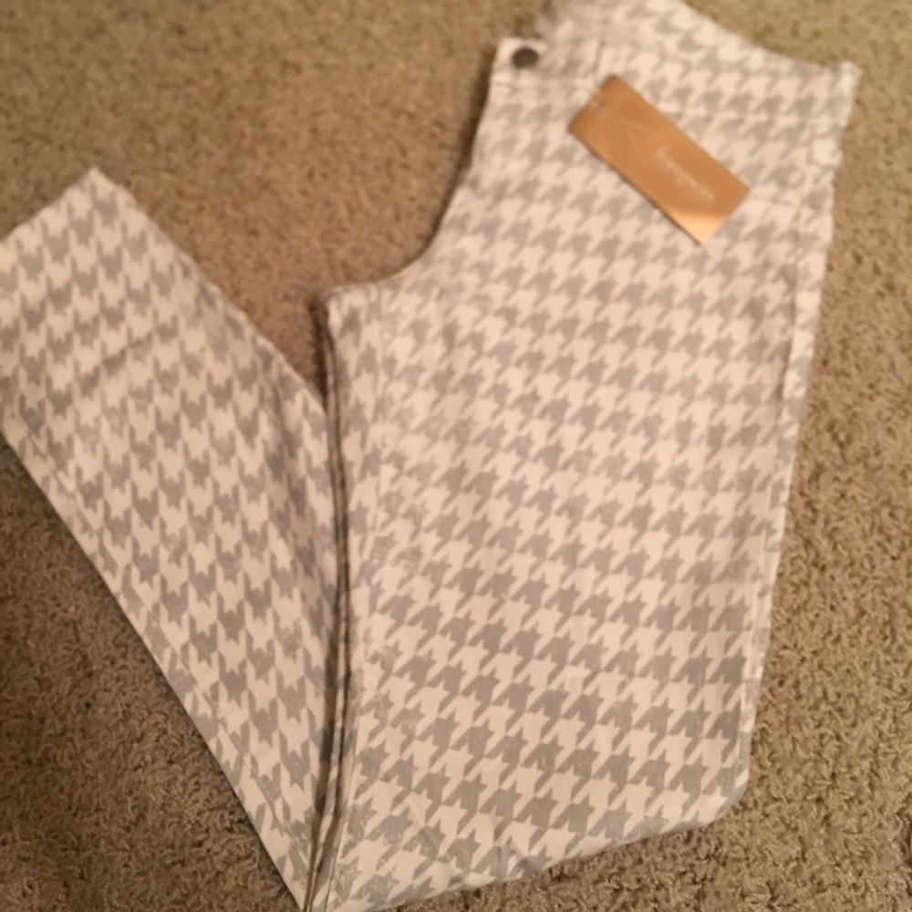 Houndstooth khaki crop jean